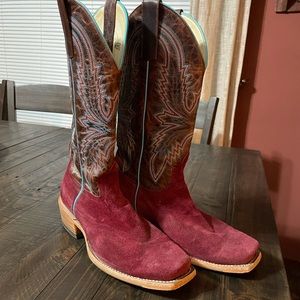 Macie Bean Top Hand Burgundy Suede